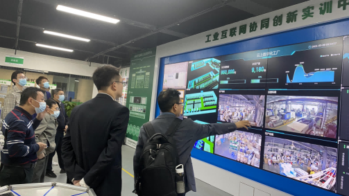 探讨最前沿智能化技术，欢迎潮州市工信局、联通公司一行莅临AG真人平台智能！